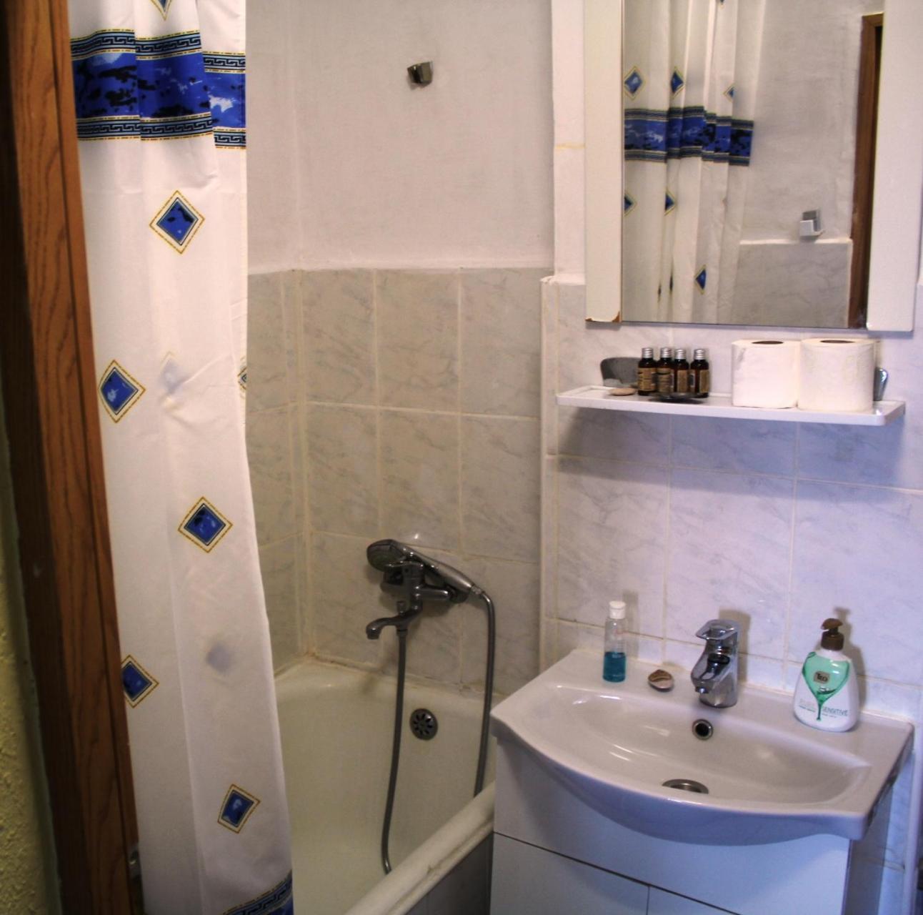 Modern Apartment City Center 2 بوخارست المظهر الخارجي الصورة